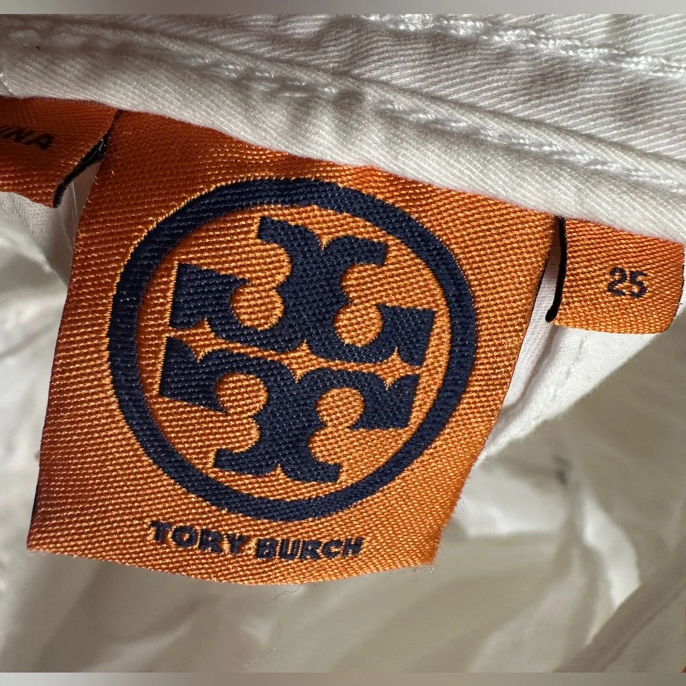 Tory Burch NWT white Bermuda Chino long shorts 25 logo buttons multiple pockets* - Picture 9 of 12